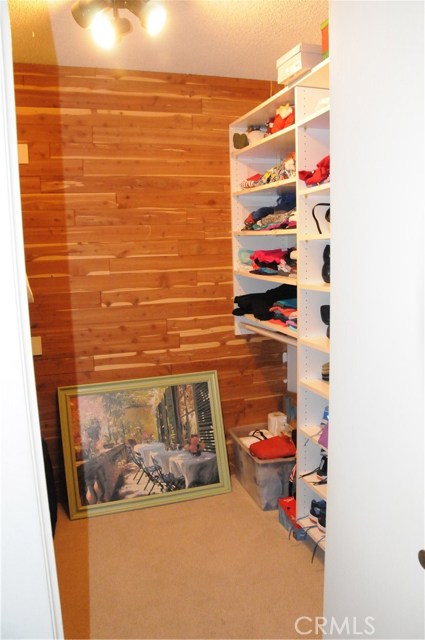 Walk-in Closet with RHS bulit-ins