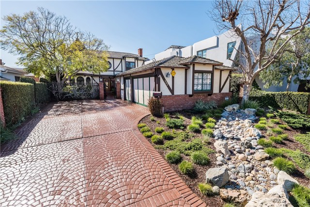 522 24th Place, Hermosa Beach, California 90254, 3 Bedrooms Bedrooms, ,3 BathroomsBathrooms,Residential,Sold,24th Place,SB18039832