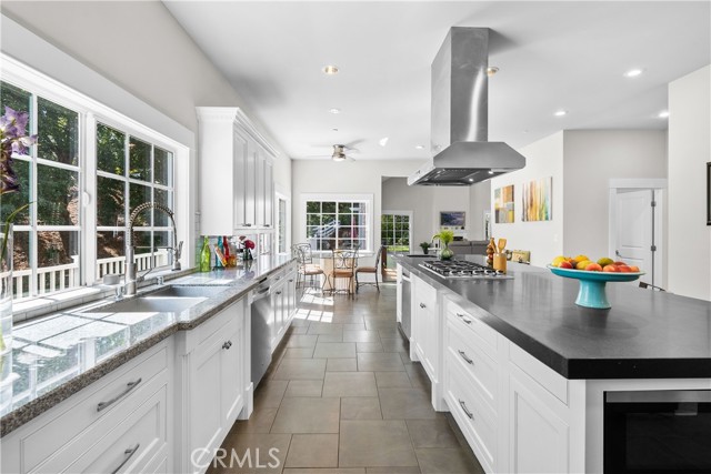27207 Eastvale Road, Palos Verdes Peninsula, California 90274, 6 Bedrooms Bedrooms, ,5 BathroomsBathrooms,Residential,Sold,Eastvale,PV21116314