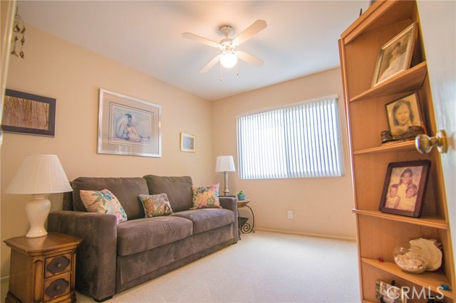 Guest bedroom