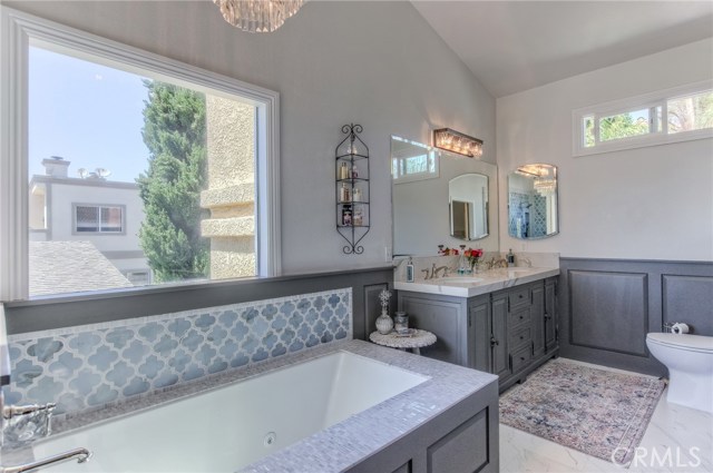 301 Diamond Street, Redondo Beach, California 90277, 3 Bedrooms Bedrooms, ,2 BathroomsBathrooms,Residential,Sold,Diamond,PV19005386