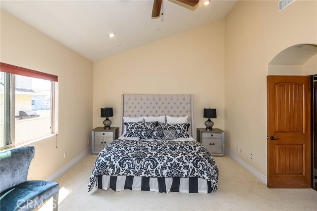 2211 Mathews Avenue, Redondo Beach, California 90278, 3 Bedrooms Bedrooms, ,2 BathroomsBathrooms,Residential,Sold,Mathews,PV18184531