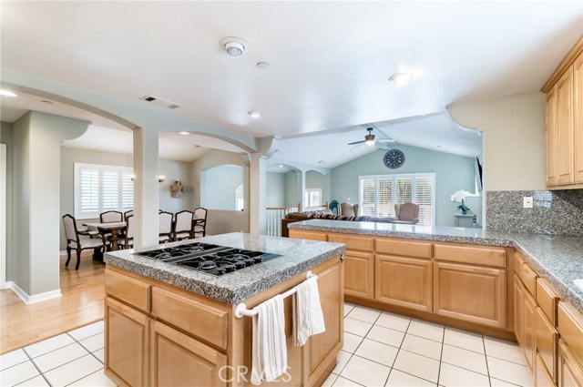 221 Lucia Avenue, Redondo Beach, California 90277, 3 Bedrooms Bedrooms, ,2 BathroomsBathrooms,Residential,Sold,Lucia,PV18060127