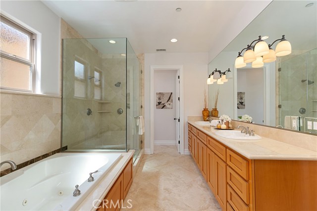 105 Lucia Avenue, Redondo Beach, California 90277, 3 Bedrooms Bedrooms, ,2 BathroomsBathrooms,Residential,Sold,Lucia,SB19076880