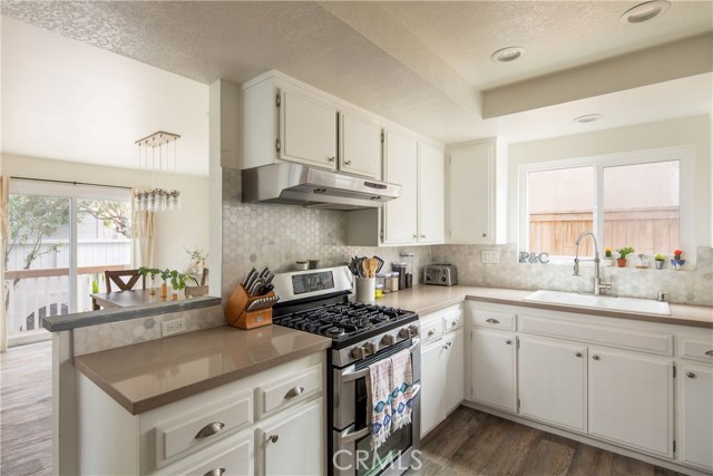 1107 Rindge Lane, Redondo Beach, California 90278, 3 Bedrooms Bedrooms, ,2 BathroomsBathrooms,Residential,Sold,Rindge,SB19170544