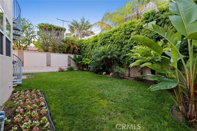 556 Helberta Avenue, Redondo Beach, California 90277, 4 Bedrooms Bedrooms, ,3 BathroomsBathrooms,Residential,Sold,Helberta,SB20115662