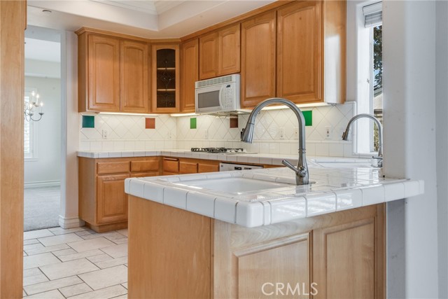 2409 Ruhland Avenue, Redondo Beach, California 90278, 4 Bedrooms Bedrooms, ,3 BathroomsBathrooms,Residential,Sold,Ruhland,SB21055700