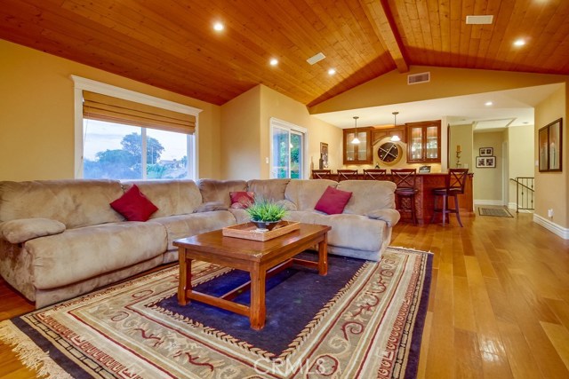 2038 Redondela Drive, Rancho Palos Verdes, California 90275, 4 Bedrooms Bedrooms, ,3 BathroomsBathrooms,Residential,Sold,Redondela,SB17170227