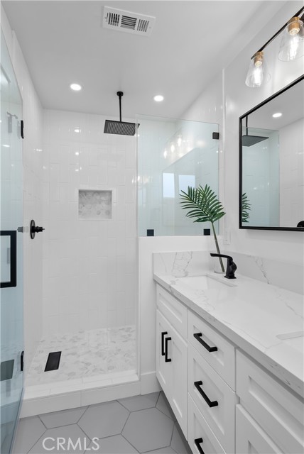 2406 Ripley Avenue, Redondo Beach, California 90278, 3 Bedrooms Bedrooms, ,2 BathroomsBathrooms,Residential,Sold,Ripley,SB21143037