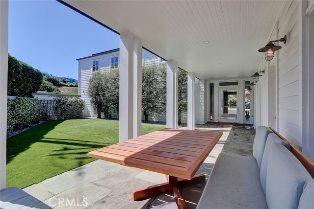 570 27th Street, Manhattan Beach, California 90266, 5 Bedrooms Bedrooms, ,4 BathroomsBathrooms,Residential,Sold,27th,SB21030922