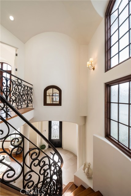 441 1st Street, Manhattan Beach, California 90266, 5 Bedrooms Bedrooms, ,4 BathroomsBathrooms,Residential,Sold,1st,SB19263313