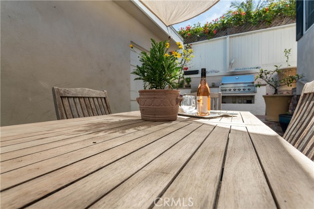 528 24th Street, Manhattan Beach, California 90266, 2 Bedrooms Bedrooms, ,1 BathroomBathrooms,Residential,Sold,24th,SB21090047