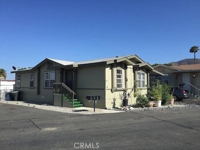Lake Elsinore, CA 92530,32900 Riverside DR