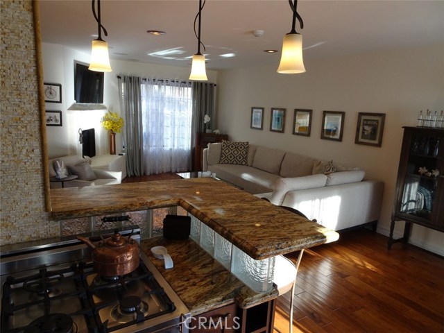 831 6th Street, Hermosa Beach, California 90254, 2 Bedrooms Bedrooms, ,1 BathroomBathrooms,Residential,Sold,6th,OC20129630