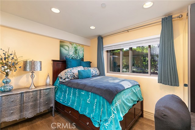 615 Pacific Coast, Redondo Beach, California 90277, 3 Bedrooms Bedrooms, ,3 BathroomsBathrooms,Residential,Sold,Pacific Coast,SB20095502