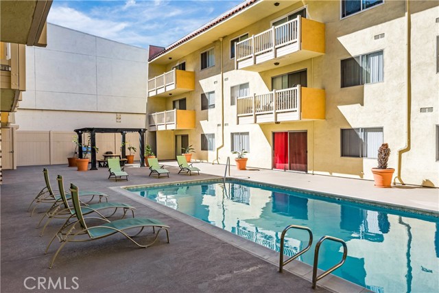 1707 Pacific Coast Hwy, Hermosa Beach, California 90254, 1 Bedroom Bedrooms, ,1 BathroomBathrooms,Residential,Sold,Pacific Coast Hwy,SB20033015