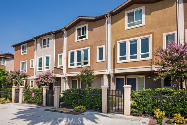 3 Bed Home for Sale in Van Nuys, California