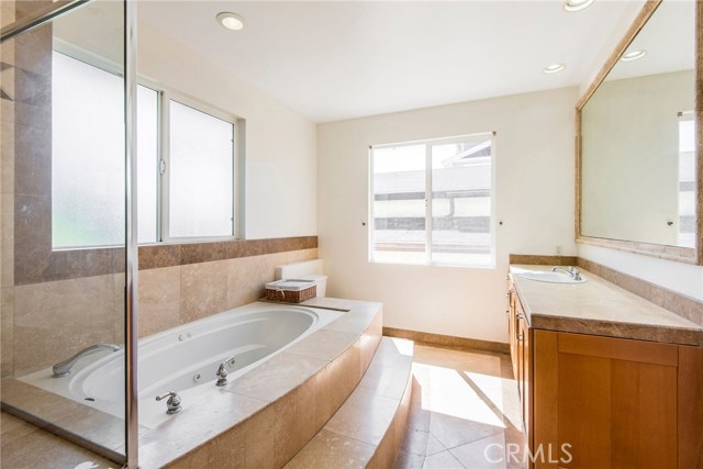 222 Prospect Avenue, Redondo Beach, California 90277, 3 Bedrooms Bedrooms, ,3 BathroomsBathrooms,Residential,Sold,Prospect,SB18229274