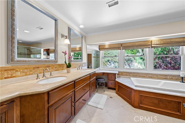 14 Ranchview Road, Rolling Hills Estates, California 90274, 4 Bedrooms Bedrooms, ,3 BathroomsBathrooms,Residential,Sold,Ranchview,SB21085566