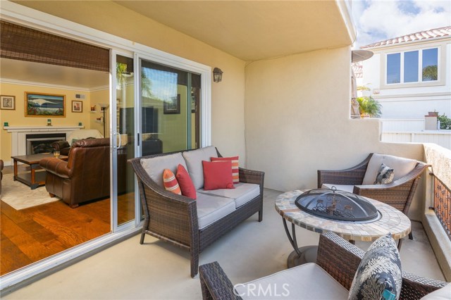 727 Lucia Avenue, Redondo Beach, California 90277, 3 Bedrooms Bedrooms, ,2 BathroomsBathrooms,Residential,Sold,Lucia,SB17222950