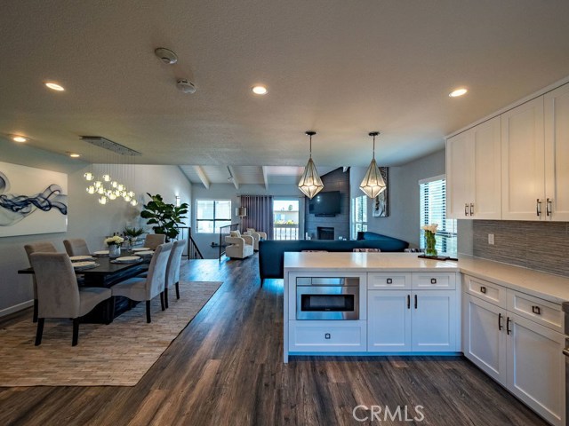 2112 Vanderbilt Lane, Redondo Beach, California 90278, 2 Bedrooms Bedrooms, ,2 BathroomsBathrooms,Residential,Sold,Vanderbilt,PW18140732