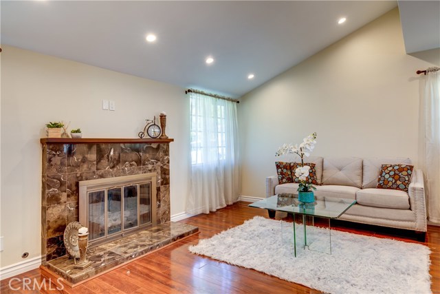 600 Faye Lane, Redondo Beach, California 90277, 5 Bedrooms Bedrooms, ,1 BathroomBathrooms,Residential,Sold,Faye,SB19183101