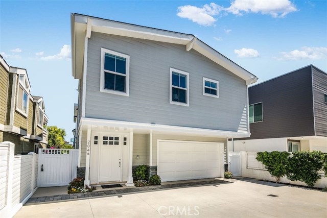 204 Helberta Avenue, Redondo Beach, California 90277, 4 Bedrooms Bedrooms, ,3 BathroomsBathrooms,Residential,Sold,Helberta,PV19210170