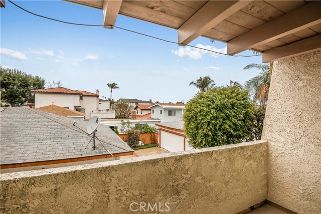 1817 Marshallfield Lane, Redondo Beach, California 90278, 2 Bedrooms Bedrooms, ,1 BathroomBathrooms,Residential,Sold,Marshallfield,PV19025595