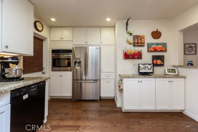 729 27th Street, Manhattan Beach, California 90266, 3 Bedrooms Bedrooms, ,2 BathroomsBathrooms,Residential,Sold,27th,RS20129725