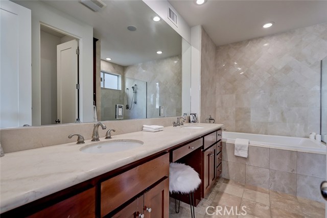 2804 Highland Avenue, Manhattan Beach, California 90266, 4 Bedrooms Bedrooms, ,3 BathroomsBathrooms,Residential,Sold,Highland,SB20147687