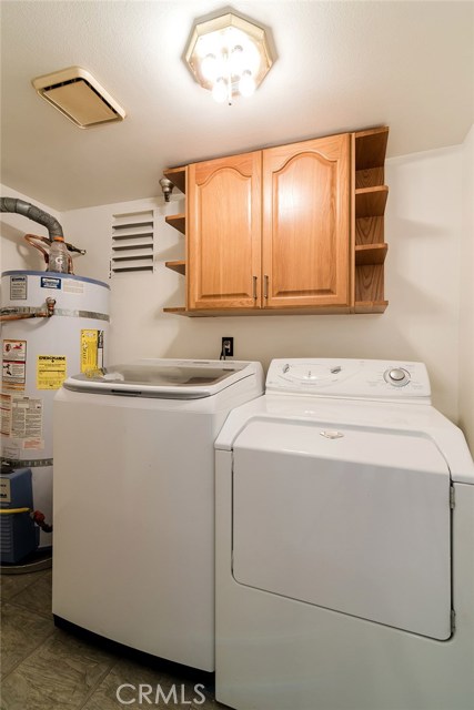 420 Esplanade, Redondo Beach, California 90277, 3 Bedrooms Bedrooms, ,2 BathroomsBathrooms,Residential,Sold,Esplanade,SB17257149