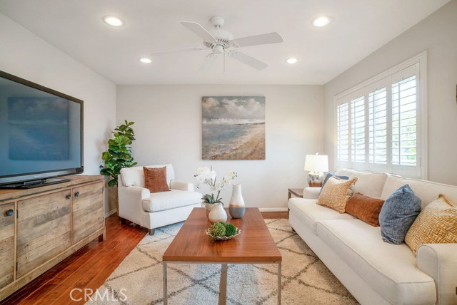 1902 Spreckels Lane, Redondo Beach, California 90278, 3 Bedrooms Bedrooms, ,2 BathroomsBathrooms,Residential,Sold,Spreckels,SB19180441