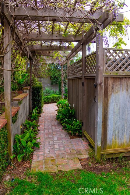 3 Bed Home for Sale in El Segundo, California