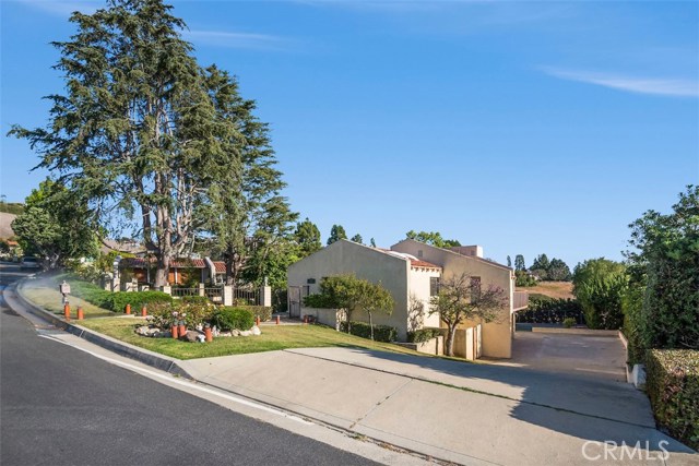 1216 Via Zumaya, Palos Verdes Estates, California 90274, 4 Bedrooms Bedrooms, ,4 BathroomsBathrooms,Residential,Sold,Via Zumaya,PV18145766