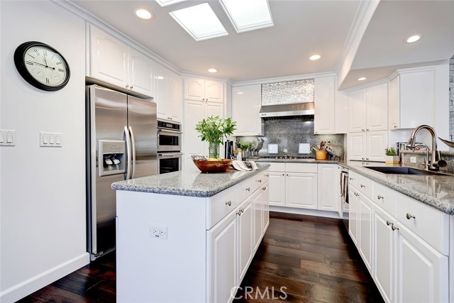 Remodeled Gourmet Chef's Kitchen Area.