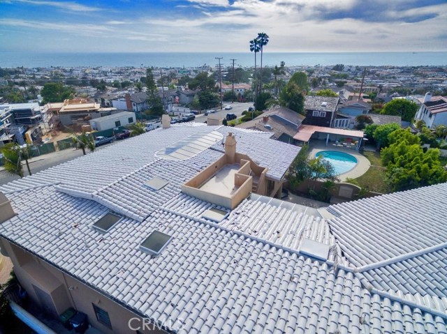 923 1st Street, Manhattan Beach, California 90266, 6 Bedrooms Bedrooms, ,5 BathroomsBathrooms,Residential,Sold,1st,SB17091521