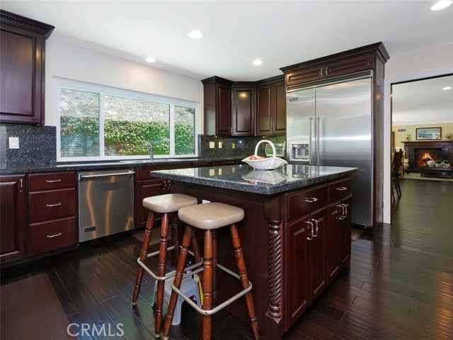 Gourmet Kitchen with Center Island