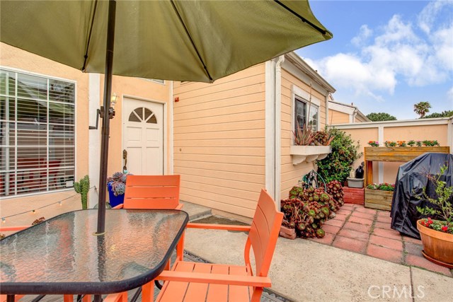 2217 Vanderbilt Lane, Redondo Beach, California 90278, 2 Bedrooms Bedrooms, ,1 BathroomBathrooms,Residential,Sold,Vanderbilt,SB19150868