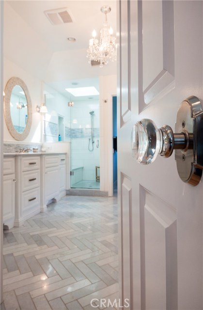 872 27th Street, Manhattan Beach, California 90266, 4 Bedrooms Bedrooms, ,3 BathroomsBathrooms,Residential,Sold,27th,SB20136143