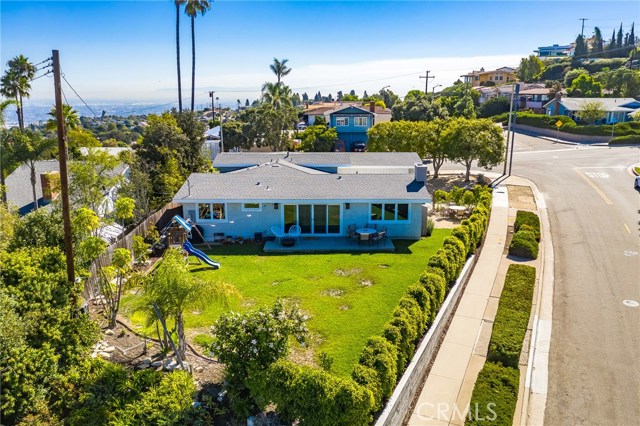 26851 Grayslake Road, Rancho Palos Verdes, California 90275, 3 Bedrooms Bedrooms, ,2 BathroomsBathrooms,Residential,Sold,Grayslake,PV18243675