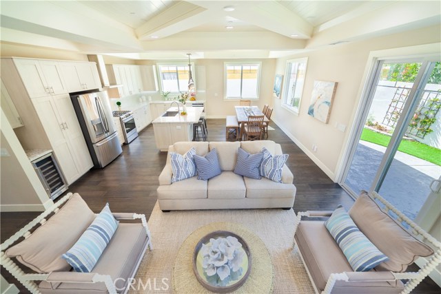 2309 Clark Lane, Redondo Beach, California 90278, 4 Bedrooms Bedrooms, ,2 BathroomsBathrooms,Residential,Sold,Clark,SB18033633
