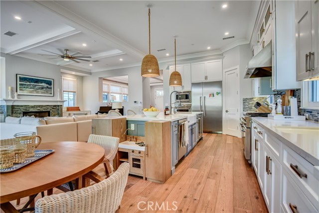 1904 Palm Avenue, Manhattan Beach, California 90266, 5 Bedrooms Bedrooms, ,5 BathroomsBathrooms,Residential,Sold,Palm,SB21124445