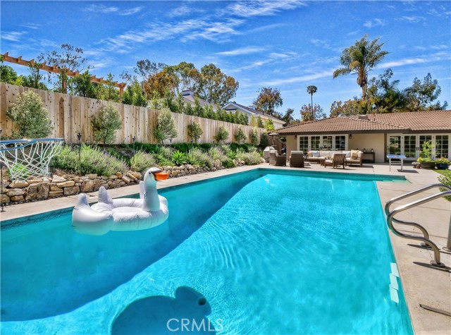 8 Hidden Valley Road, Rolling Hills Estates, California 90274, 4 Bedrooms Bedrooms, ,3 BathroomsBathrooms,Residential,Sold,Hidden Valley,PV21094348