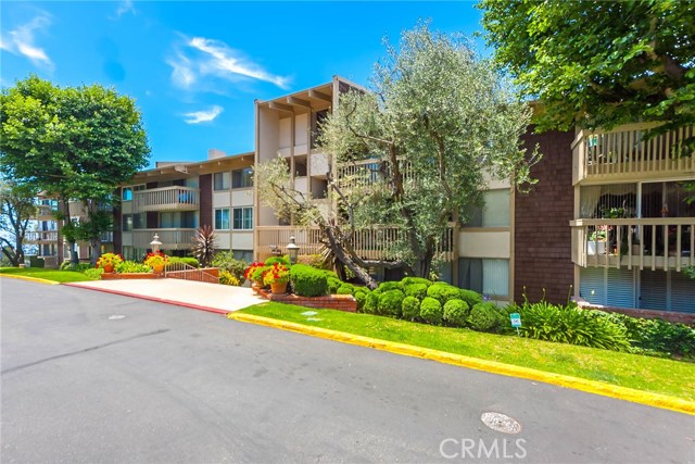 6542 Ocean Crest Drive, Rancho Palos Verdes, California 90275, 2 Bedrooms Bedrooms, ,2 BathroomsBathrooms,Residential,Sold,Ocean Crest,SB17094288