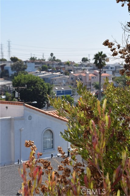 1604 Carlson Lane, Redondo Beach, California 90278, 4 Bedrooms Bedrooms, ,3 BathroomsBathrooms,Residential,Sold,Carlson,SB20206850