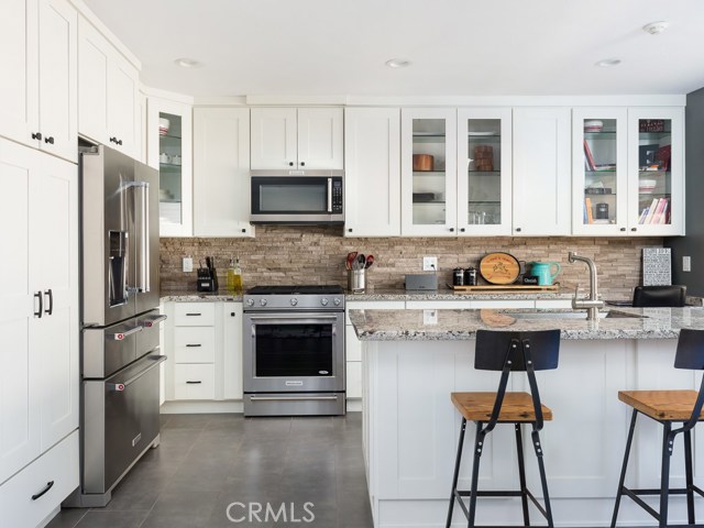 1923 Marshallfield Lane, Redondo Beach, California 90278, 3 Bedrooms Bedrooms, ,2 BathroomsBathrooms,Residential,Sold,Marshallfield,SB20084915