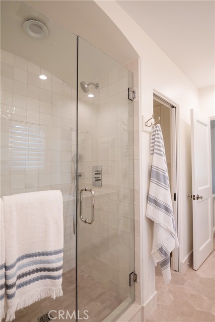 587 26th Street, Manhattan Beach, California 90266, 4 Bedrooms Bedrooms, ,3 BathroomsBathrooms,Residential,Sold,26th,SB21063366