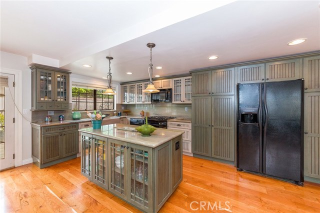 324 Catalina Avenue, Redondo Beach, California 90277, 2 Bedrooms Bedrooms, ,1 BathroomBathrooms,Residential,Sold,Catalina,SB19092970