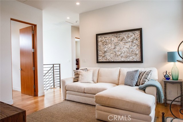 2108 Gates, Redondo Beach, California 90278, 4 Bedrooms Bedrooms, ,3 BathroomsBathrooms,Residential,Sold,Gates,SB20109277