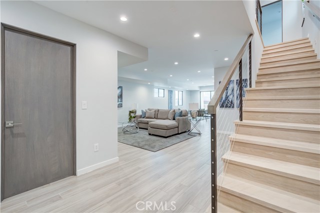 1517 Golden Avenue, Hermosa Beach, California 90254, 5 Bedrooms Bedrooms, ,2 BathroomsBathrooms,Residential,Sold,Golden,SB19224714